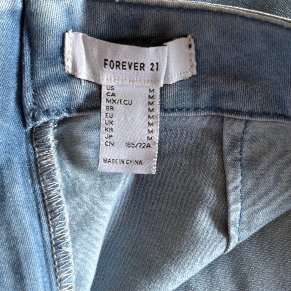 Forever 21 Skirt Womens Medium Light Blue Denim Pleated Mini Zip Skirt Y2K